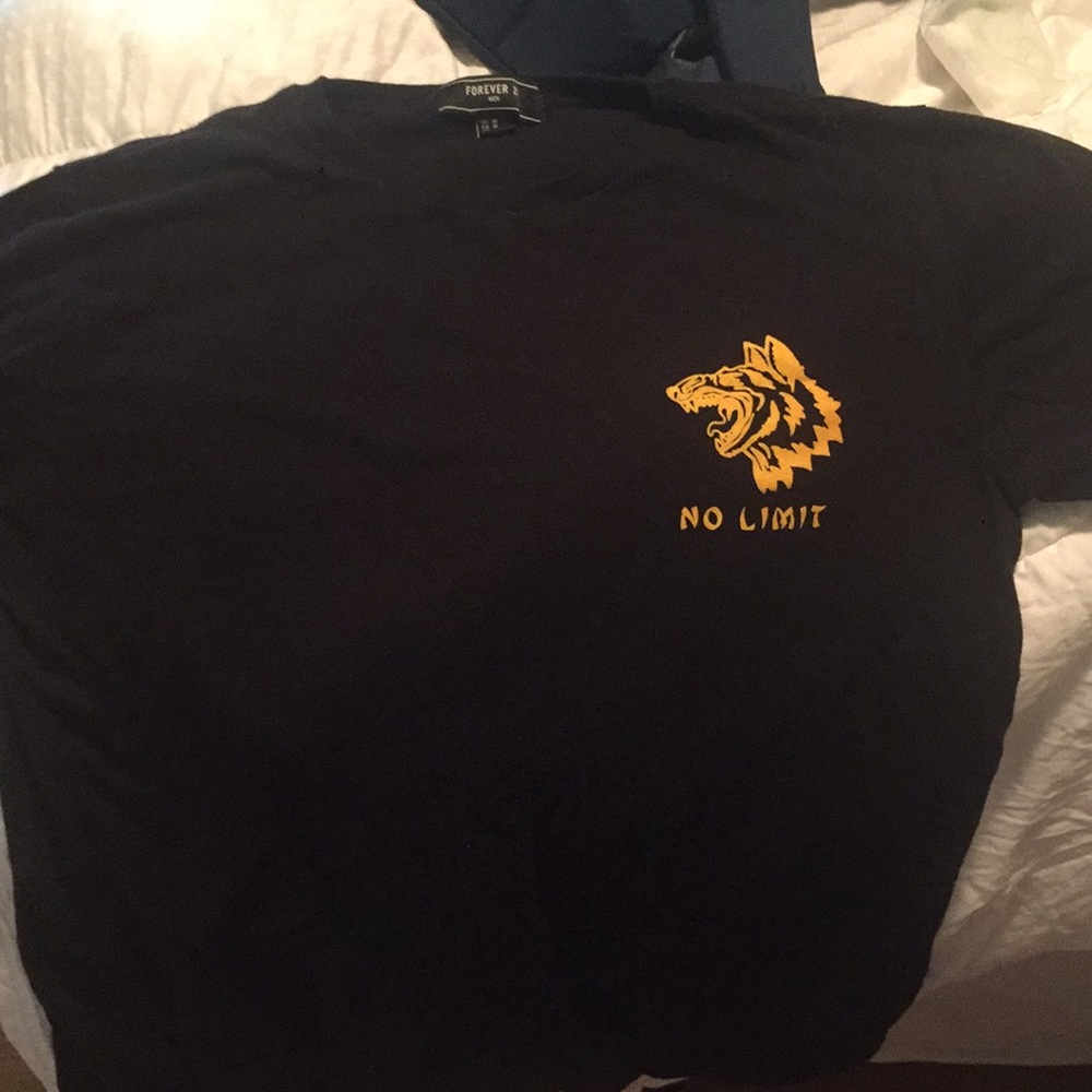 Women’s black t-shirt